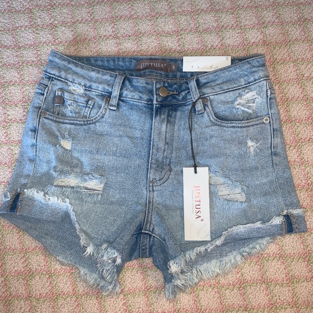 Just USA Mid Rise Shorts w/ Cuffed Side Seam Size